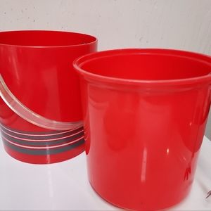 Red Ice Bucket